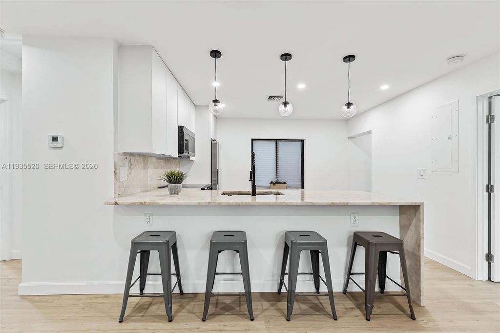 1101 SW 19th Ave, Fort Lauderdale, FL 33312