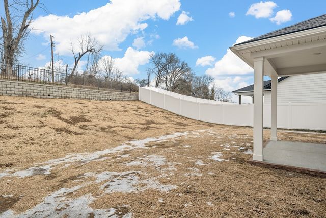 104 Rock Chimney Rd, Gallatin, TN 37066