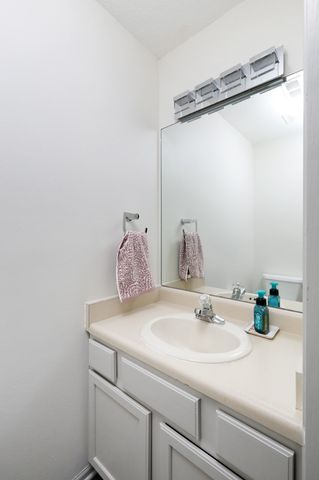 6800 Ashworth Road 602, West Des Moines, IA 50266