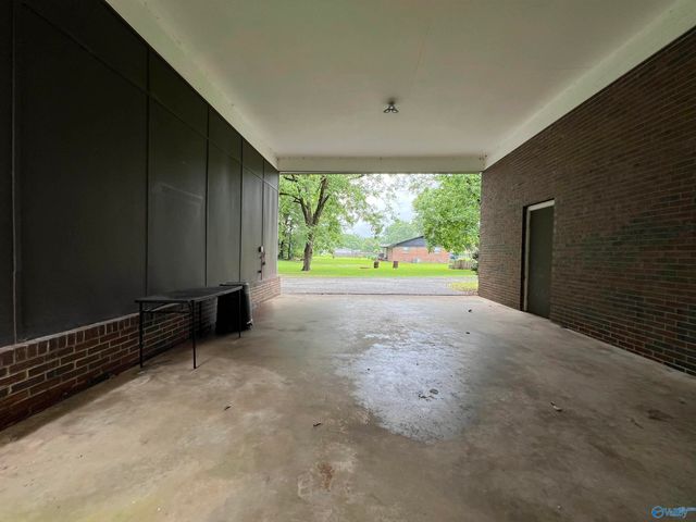 2498 Barnes Drive, Hokes Bluff, AL 35903