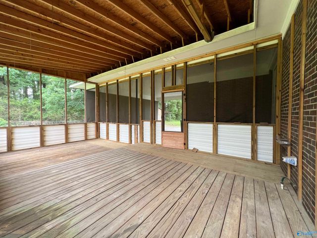 2498 Barnes Drive, Hokes Bluff, AL 35903