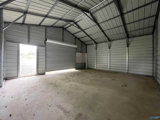 2498 Barnes Drive, Hokes Bluff, AL 35903