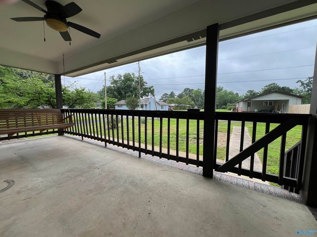 2498 Barnes Drive, Hokes Bluff, AL 35903