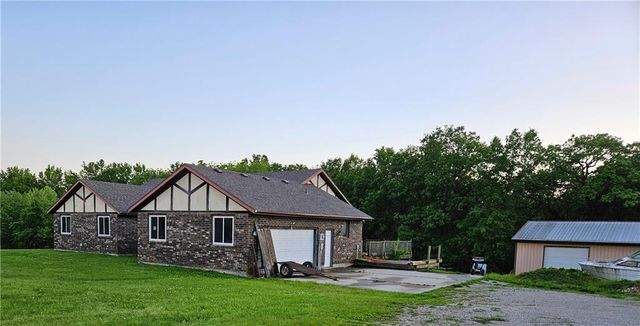 25410 High Drive, Excelsior Springs, MO 64024