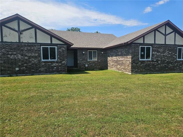 25410 High Drive, Excelsior Springs, MO 64024