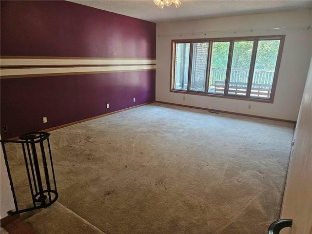 25410 High Drive, Excelsior Springs, MO 64024