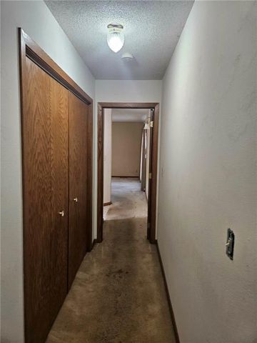 25410 High Drive, Excelsior Springs, MO 64024