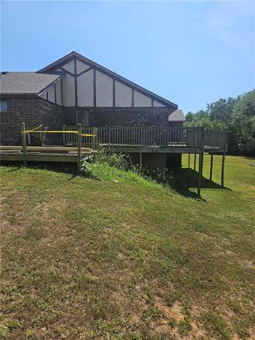 25410 High Drive, Excelsior Springs, MO 64024