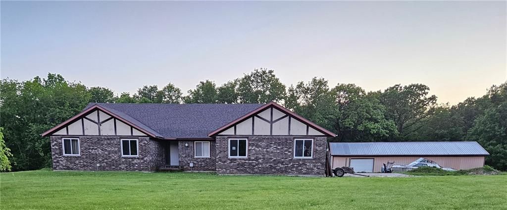 25410 High Drive, Excelsior Springs, MO 64024