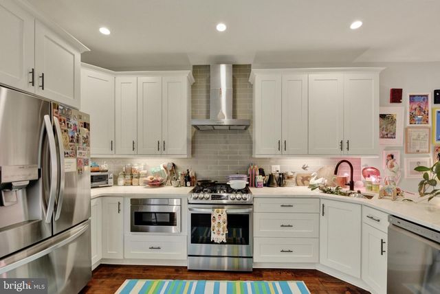 162 W SHARPNACK, Philadelphia, PA 19119