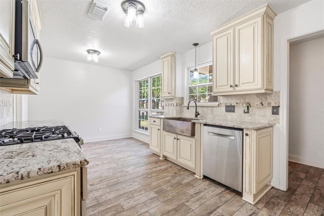 25806 Old Carriage Lane, Spring, TX 77373