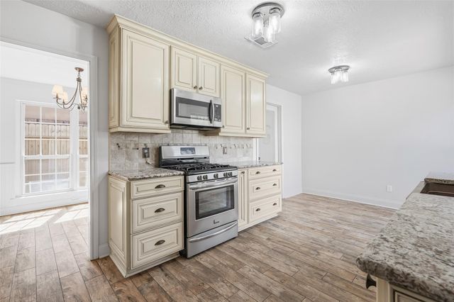25806 Old Carriage Lane, Spring, TX 77373
