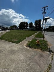 660 Liberty Street, Parkersburg, WV 26101