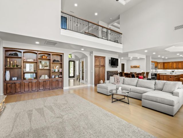 21998 Brighton Crest Drive, Friant, CA 93626