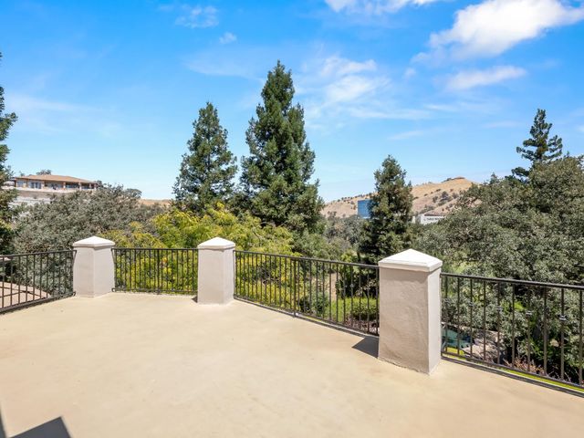 21998 Brighton Crest Drive, Friant, CA 93626