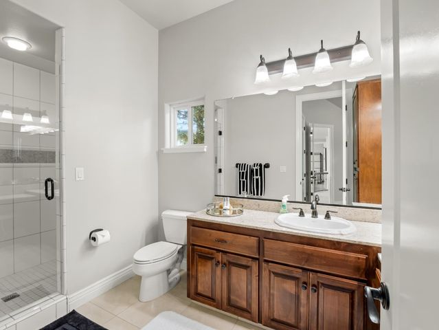 21998 Brighton Crest Drive, Friant, CA 93626