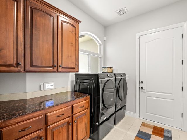 21998 Brighton Crest Drive, Friant, CA 93626