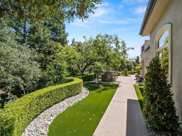 21998 Brighton Crest Drive, Friant, CA 93626
