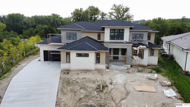 22742 Sanctuary Ridge Drive, Elkhorn, NE 68022