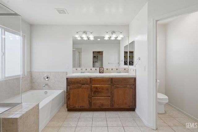 12002 Galileo Drive, Bakersfield, CA 93312