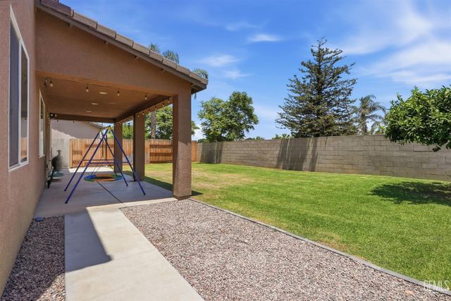 12002 Galileo Drive, Bakersfield, CA 93312