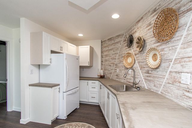 1758 108th Avenue S, Moorhead, MN 56560