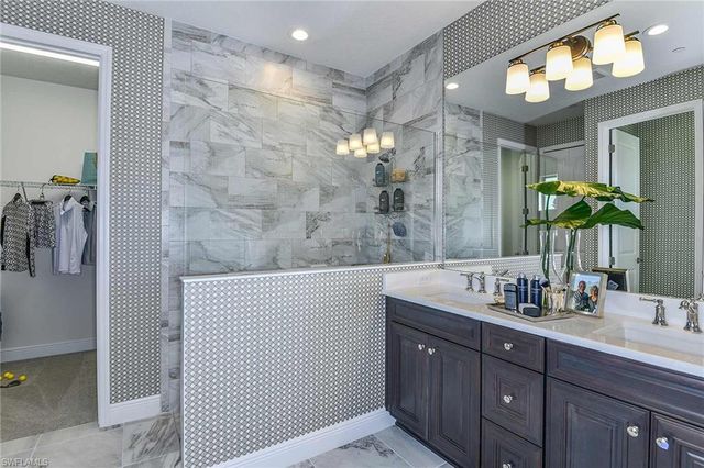 4236 Pegasus WAY, Naples, FL 34120
