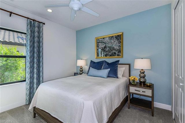 4236 Pegasus WAY, Naples, FL 34120