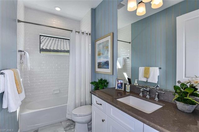 4236 Pegasus WAY, Naples, FL 34120