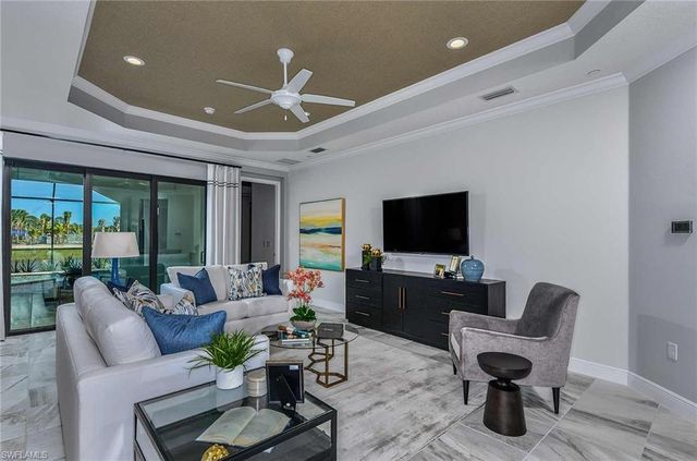 4236 Pegasus WAY, Naples, FL 34120