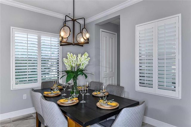 4236 Pegasus WAY, Naples, FL 34120