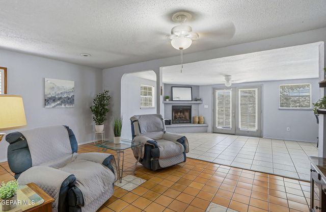 323 VALLE SERENO Drive, El Paso, TX 79907