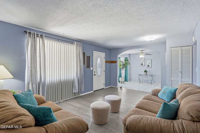 323 VALLE SERENO Drive, El Paso, TX 79907