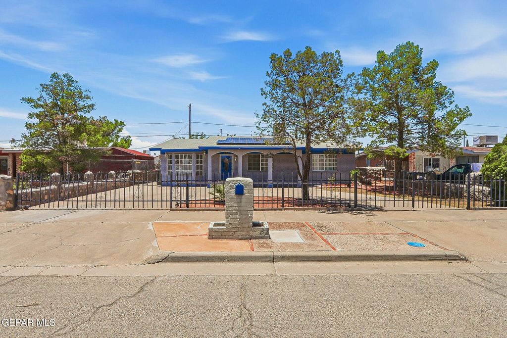 323 VALLE SERENO Drive, El Paso, TX 79907