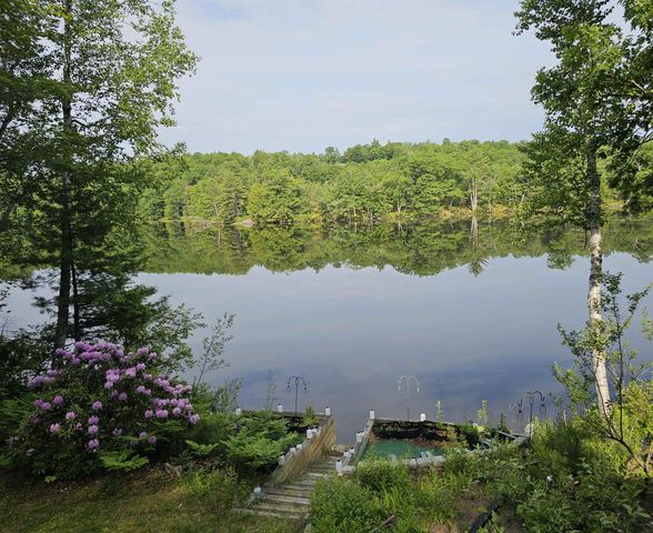 17 MASQUANIPI Drive, Antrim, NH 03440