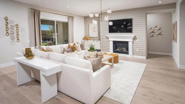 4720 Peace Lily Ln, Roseville, CA 95747