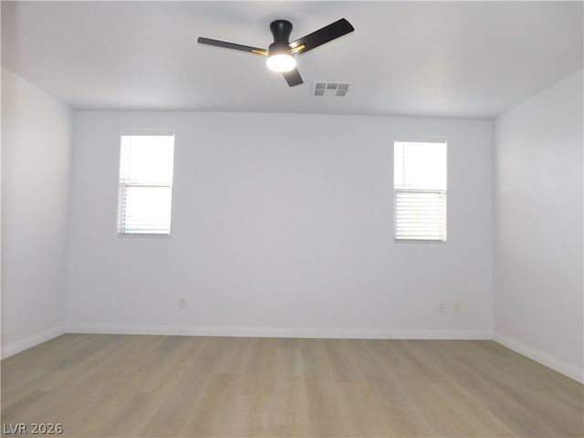 7859 Treasure Ship Avenue, Las Vegas, NV 89147