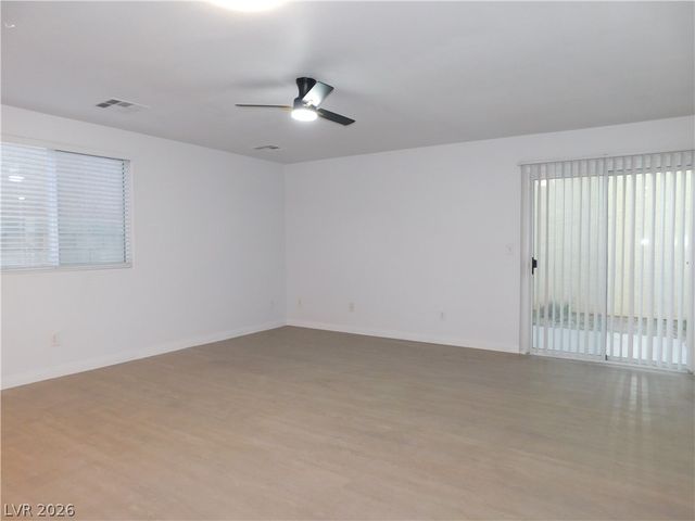 7859 Treasure Ship Avenue, Las Vegas, NV 89147