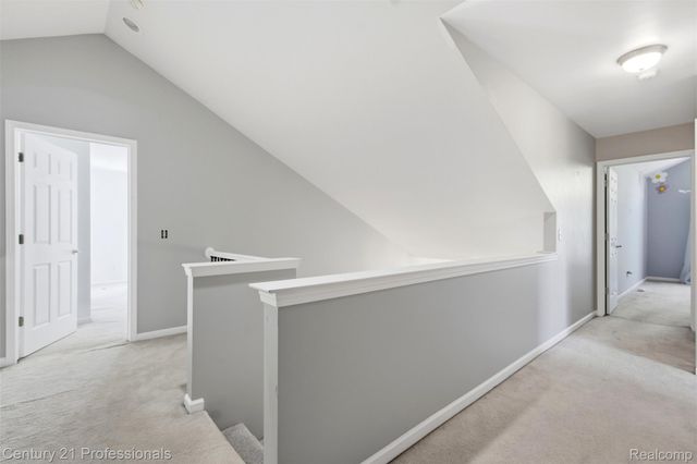 27568 Rainbow Circle, Lathrup Village, MI 48076