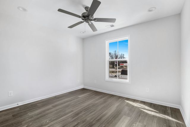 100 Billy Robb St Unit B, Greenbrier, TN 37073