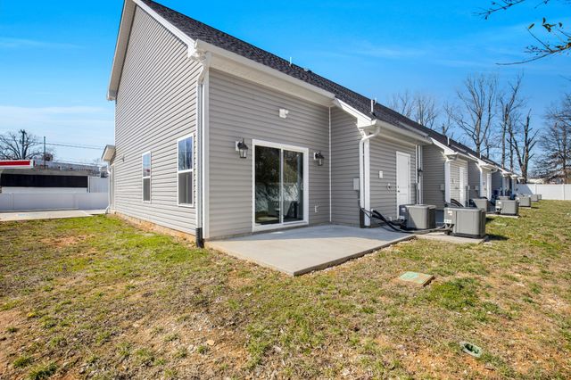 100 Billy Robb St Unit B, Greenbrier, TN 37073