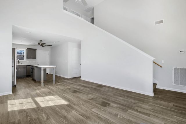 100 Billy Robb St Unit B, Greenbrier, TN 37073