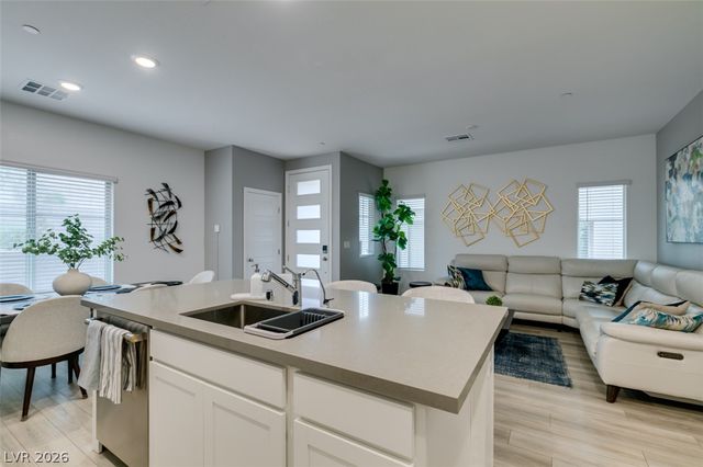 600 North Carriage Hill Drive 1195, Las Vegas, NV 89138