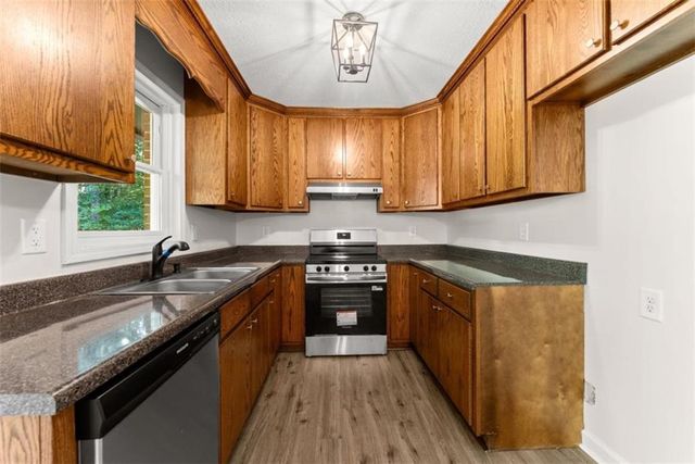 937 Sam Craven Road, Cleveland, GA 30528