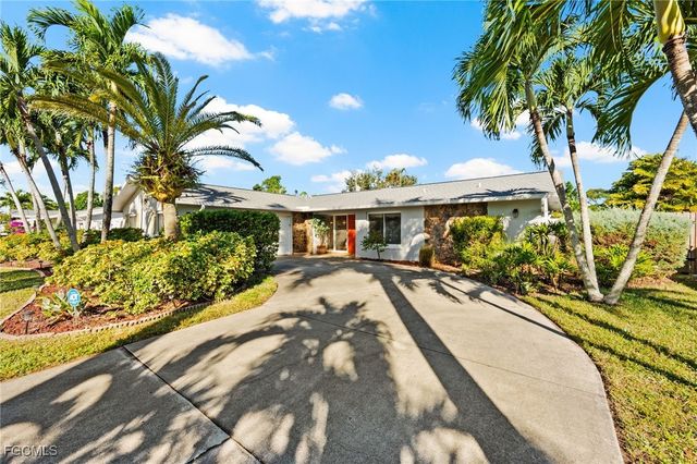 2451 Jasper AVE, Fort Myers, FL 33907