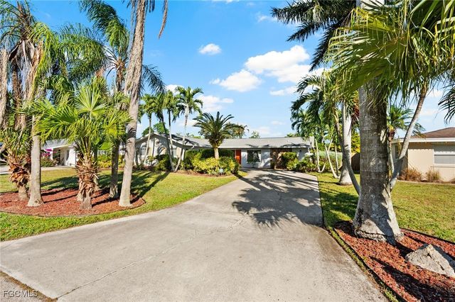 2451 Jasper AVE, Fort Myers, FL 33907