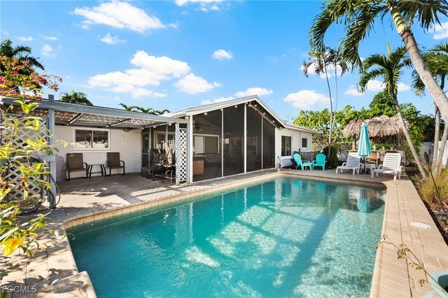 2451 Jasper AVE, Fort Myers, FL 33907