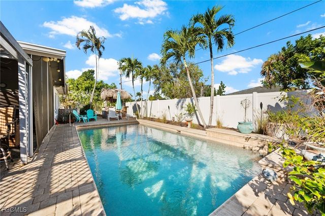 2451 Jasper AVE, Fort Myers, FL 33907