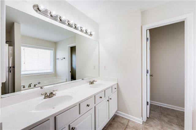 2126 Benchmark Drive, Snellville, GA 30078