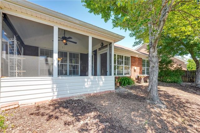 2126 Benchmark Drive, Snellville, GA 30078